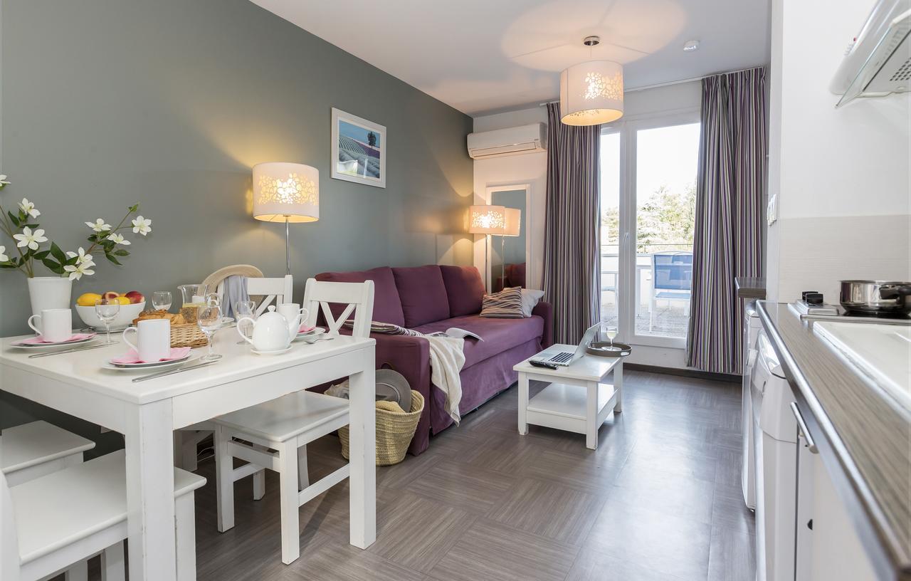 Residence Odalys Cote Provence Греу-ле-Бен Екстер'єр фото